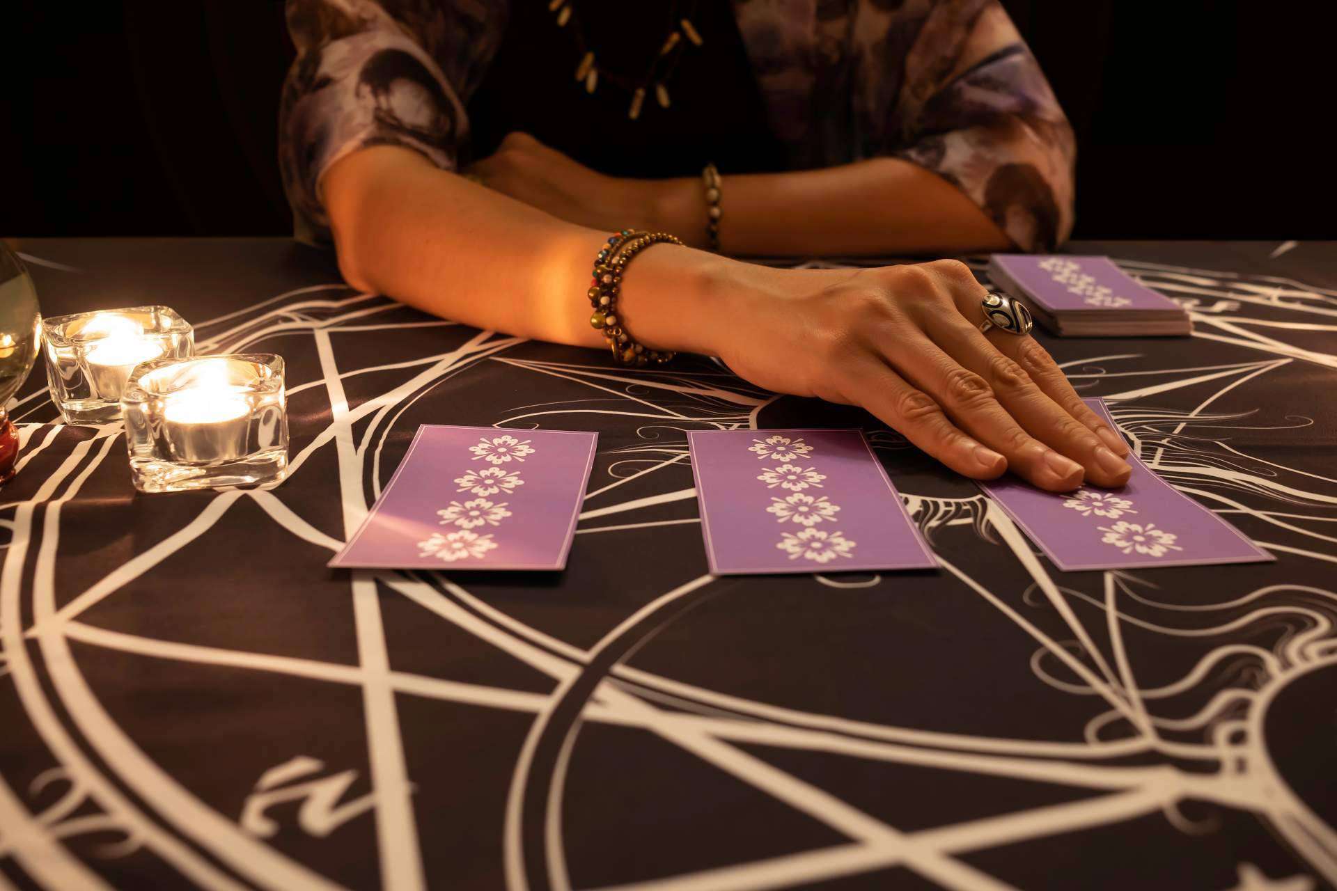 Consultas a 10 euros en El Tarot de las Meigas
