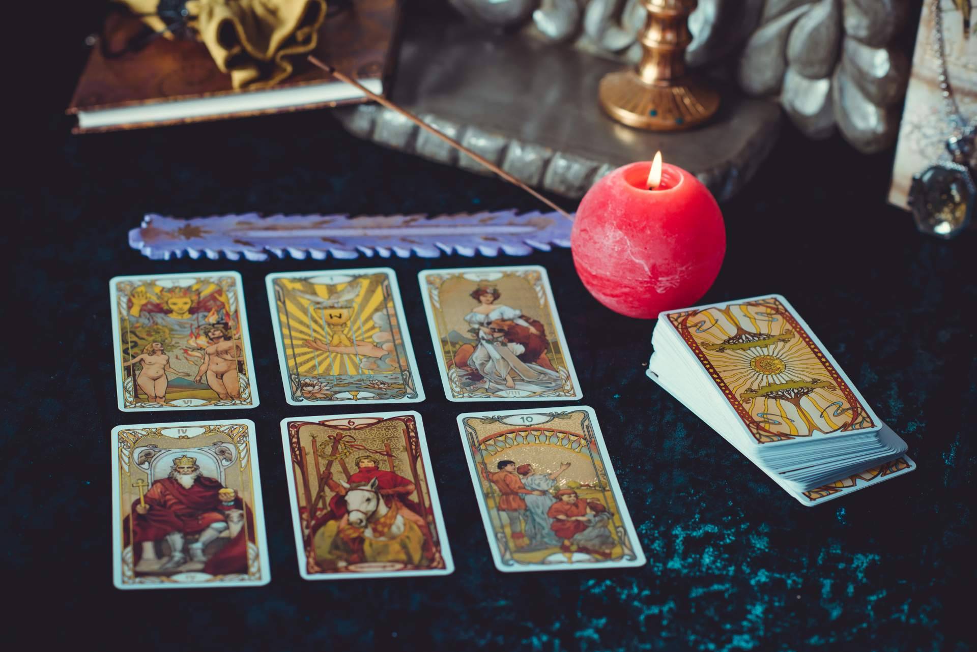 El Tarot de Nayala del amor de la Vidente Buena