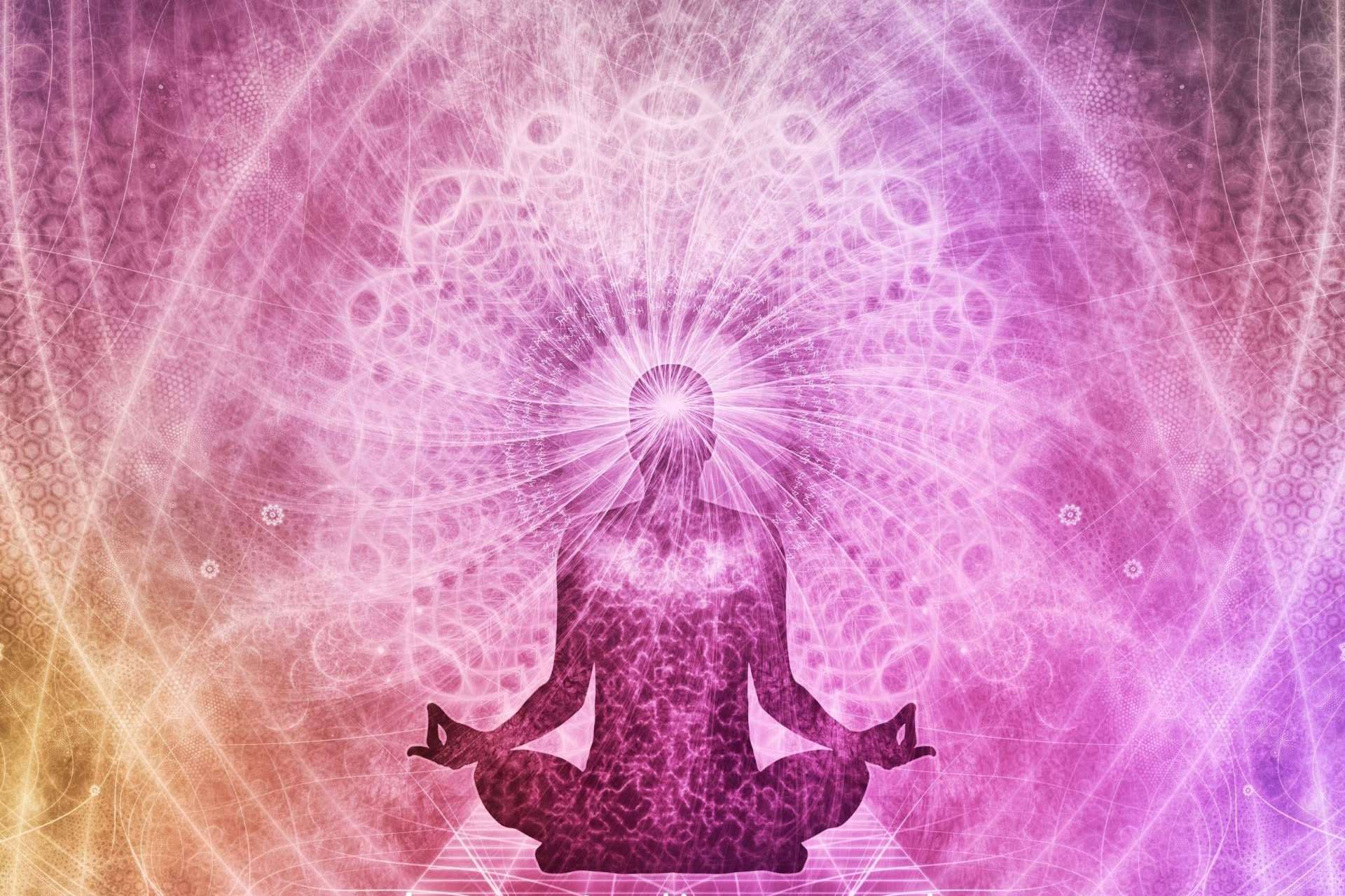 Tarot Diosas de la Luna permite disfrutar de las terapias de hipnosis, regresión y sanación de útero