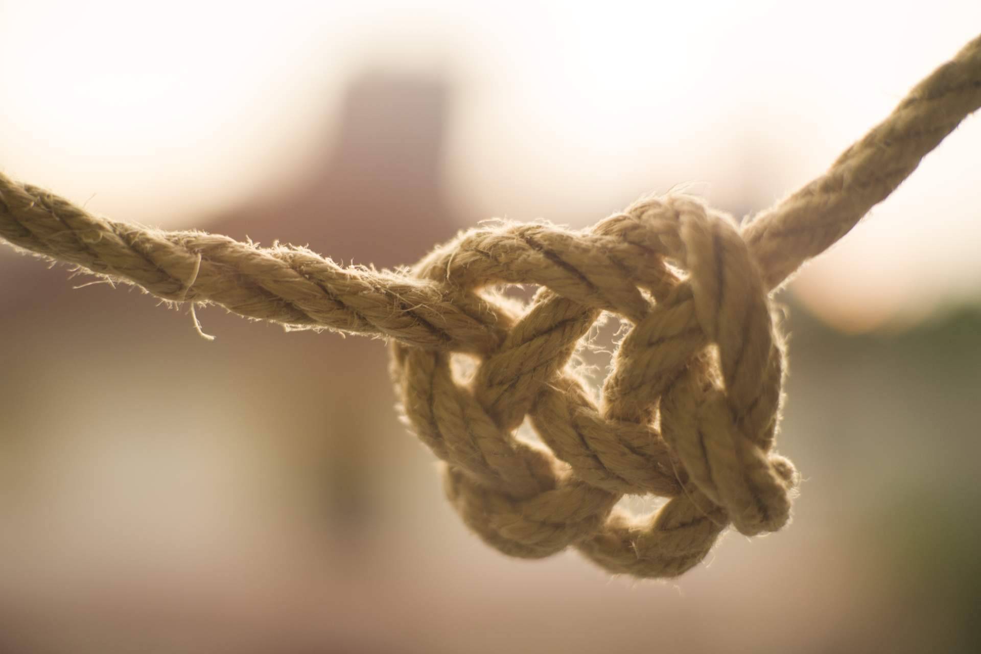 Cuáles son los materiales perfectos para practicar los nudos bondage