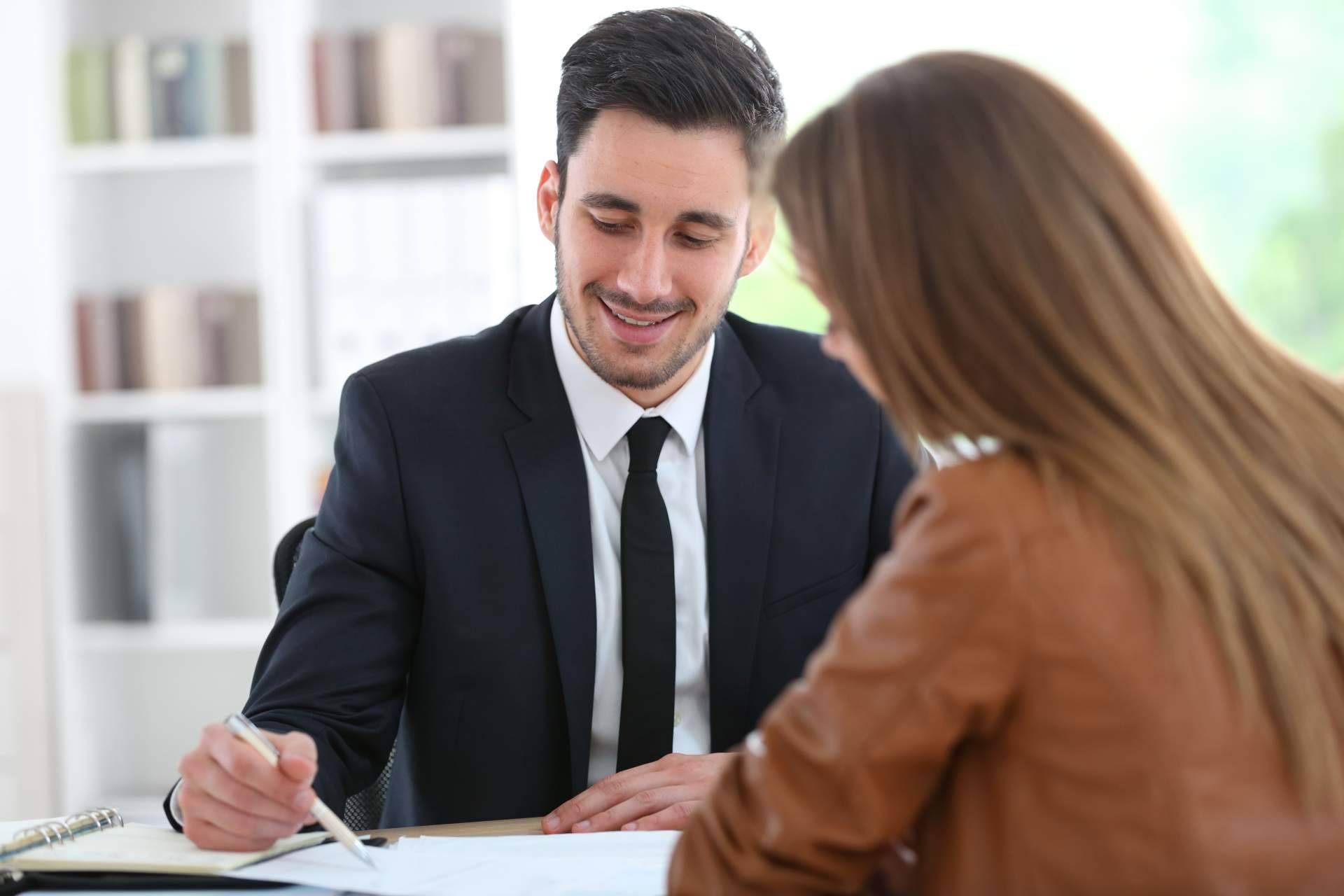 ¿Cómo es la figura de un asesor de inversiones?