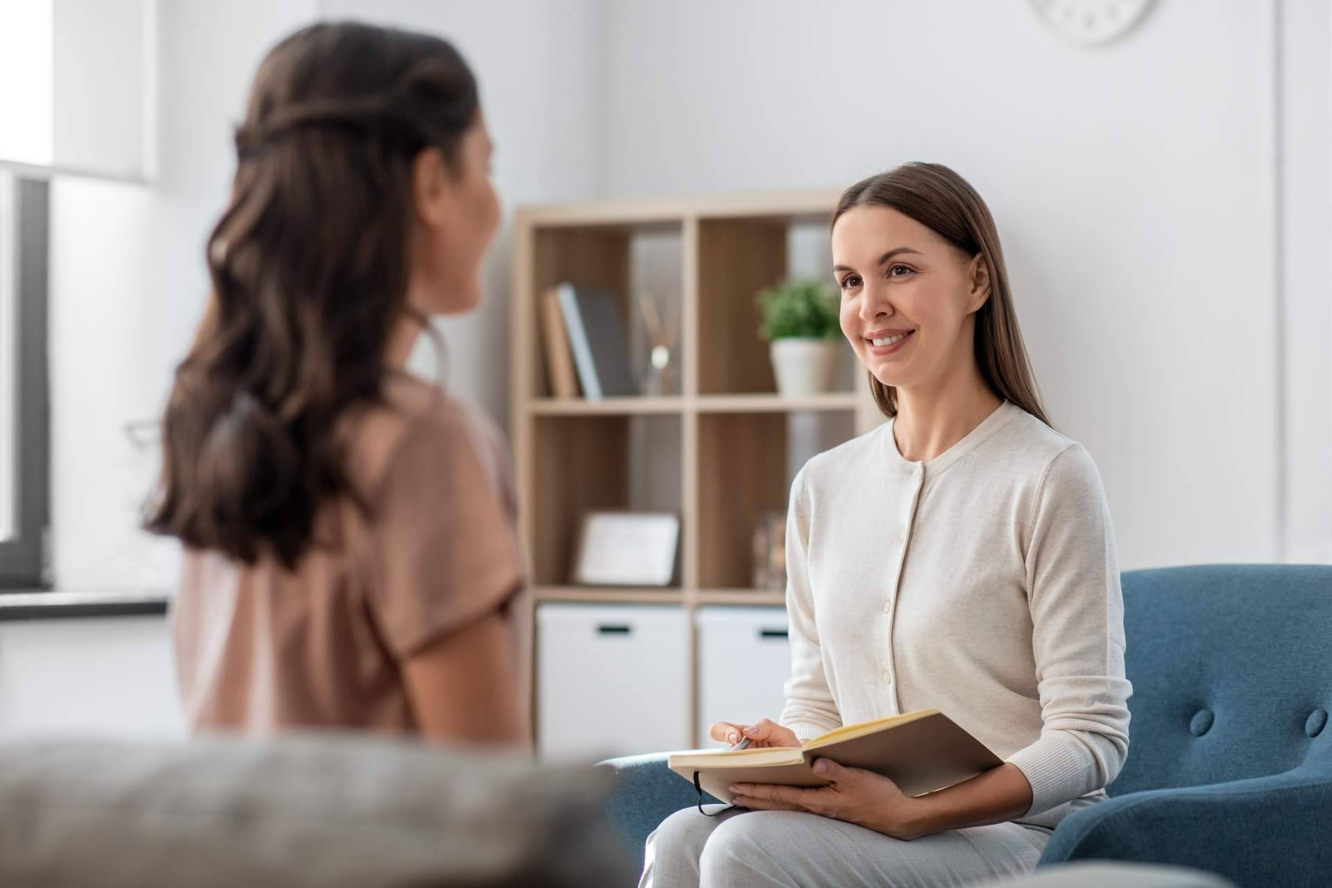 ¿Dónde encontrar un terapeuta capacitado en terapia sistémica? Terapias del Cambio